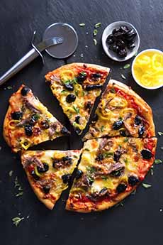 Anchovy Pizza With Picholine Olives
