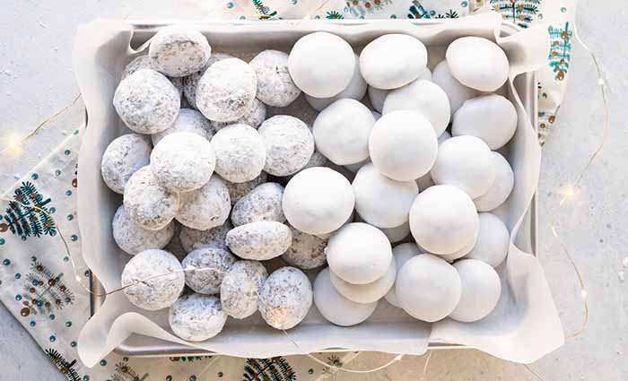 Pfeffernusse Spice Cookies