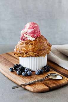 Individual Blueberry Pie A La Mode