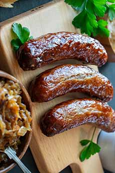 Brats With Caramelized Onions