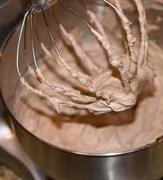 chocolate-whipped-cream-cookiemadness.net-230