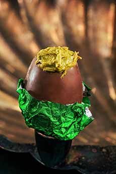 Dubai Chocolate Easter Egg