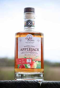 Bottle Of Eight Oaks Craft Applejack