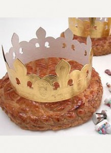 Galette des Rois with gold crown (couronne)