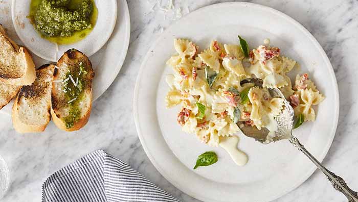 Fettuccine Alfredo With Butterfly Pasta