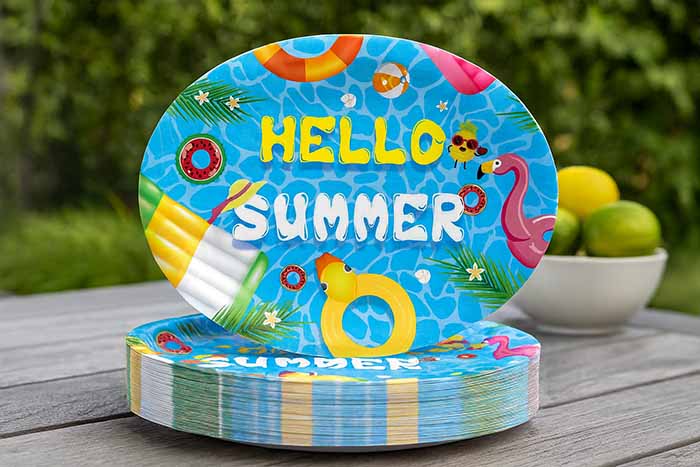 Summer-Themed Paper Plates