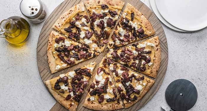 Middle Eastern Pizza With Hummus