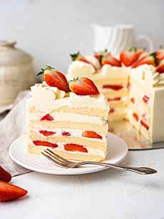 Japanese Sponge Strawberry Shortcake