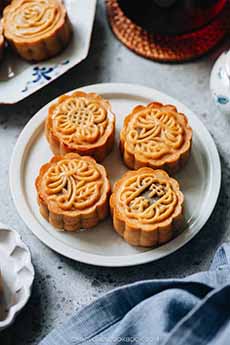Have A Mooncake Tea Party For China’s Mooncake Festival