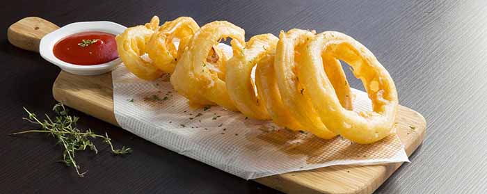 Onion Rings With Ketchup
