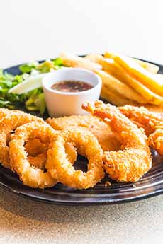 Onion Rings With Mignonette Sauce