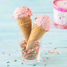 A La Mode Ice Cream Cones
