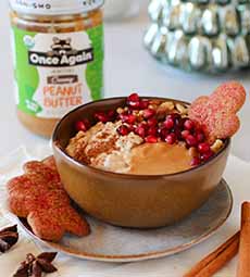 Holiday Oatmeal With Pomegranate & Spices