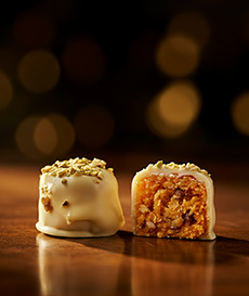 Gourmet White Chocolate Pumpkin Macaroons