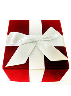 red-gift-box-230