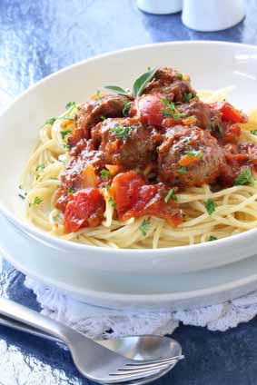 Pasta Holidays: Spaghetti and meatballs, in a tomato sauce.  