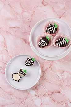 Andia Chocolate Covered Ice Cream Strawberries