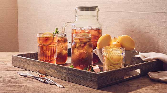 Sweet Tea: Tray With Pitcher & Glasses
