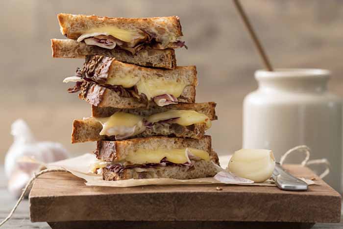 Grilled Cheese Sandwich With Truffle Cheese