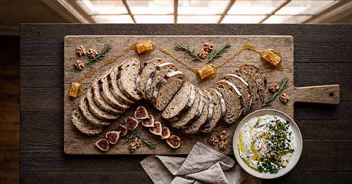 Whipped goat cheese spread, sourdough, figs and walnuts.