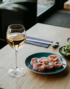 Sushi & White Wine